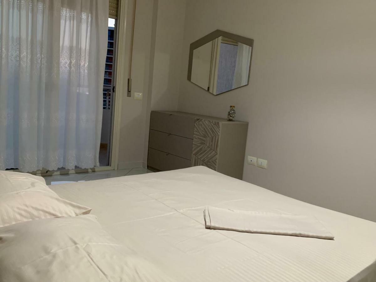 Vlorë Pearl Seaview Apartment מראה חיצוני תמונה